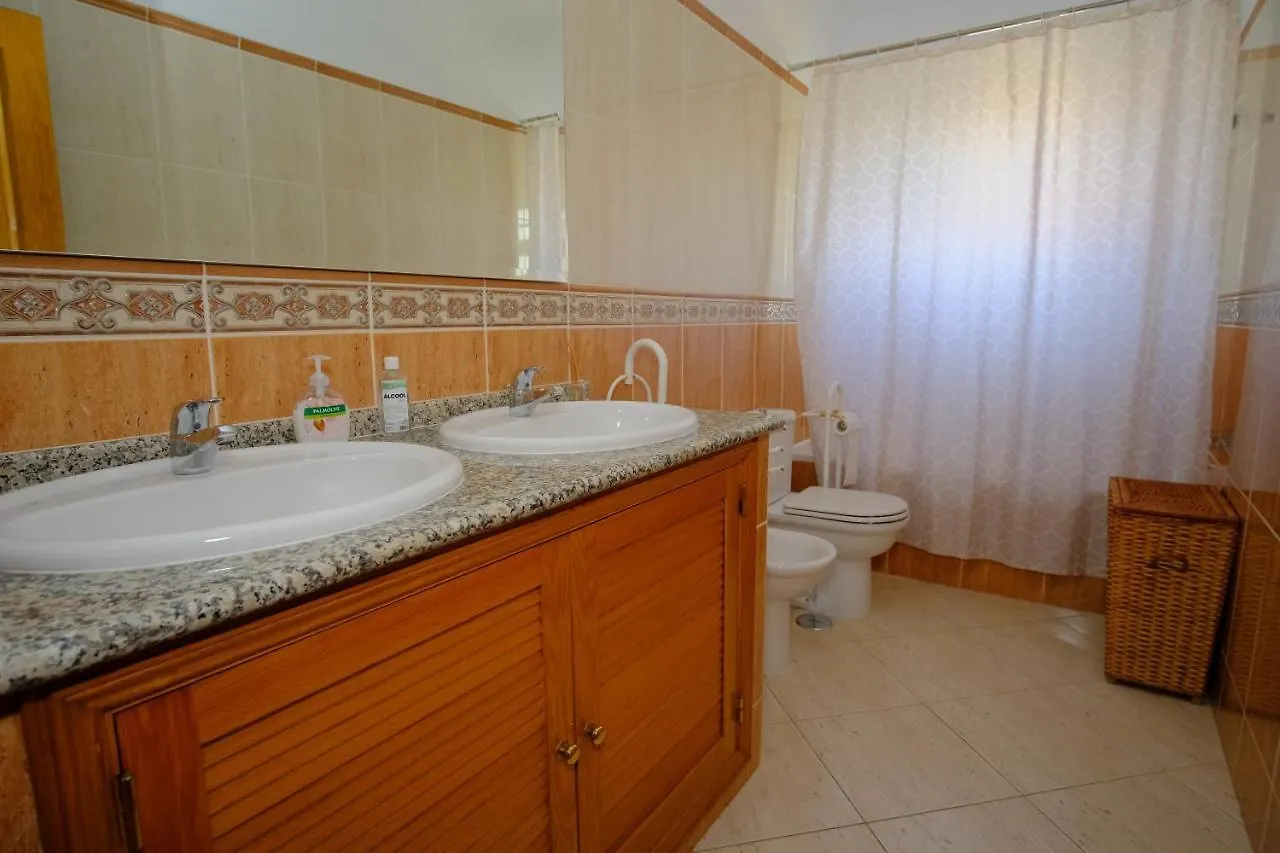 Apartamento T2 Em Condominio Fechado. Albufeira 0*,