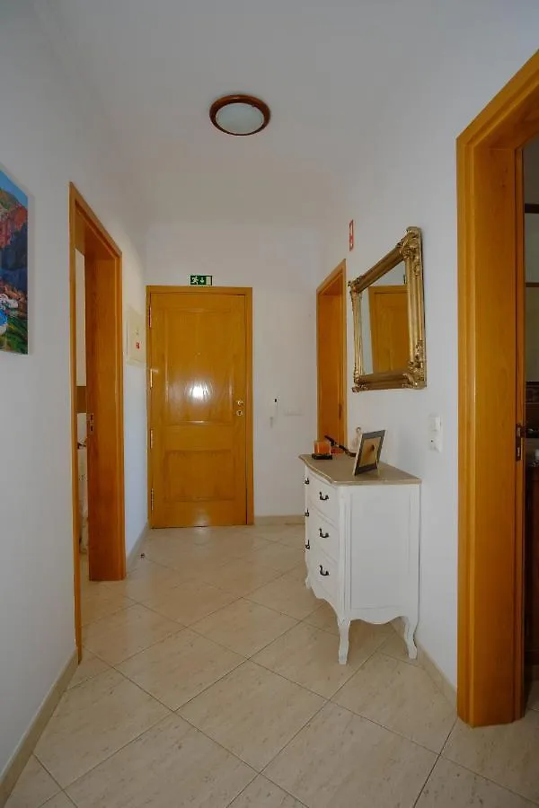 Apartamento T2 Em Condominio Fechado. Albufeira