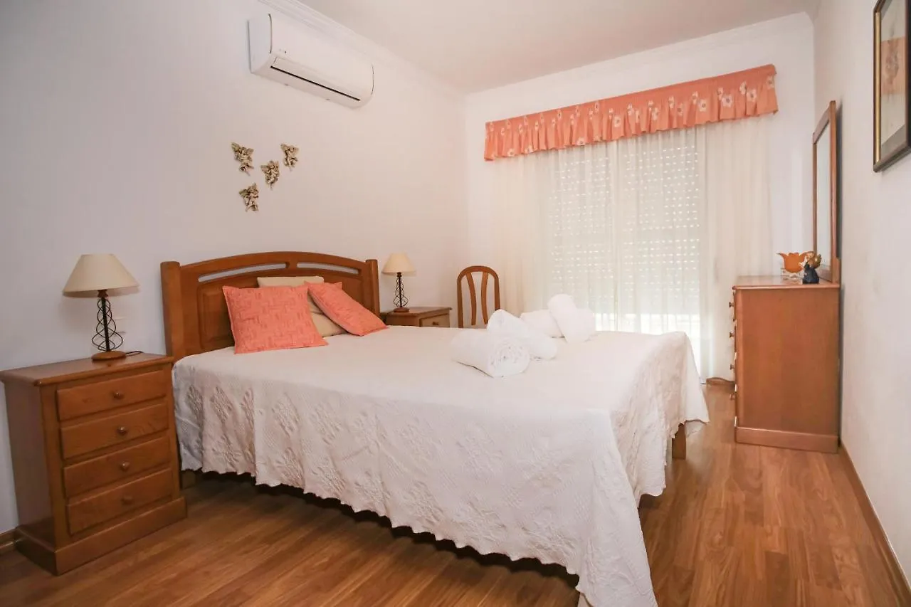 Apartamento T2 Em Condominio Fechado. Albufeira Apartment